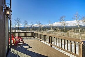 Spacious Fairplay Cabin w/ Views ~ 21 Mi to Breck!