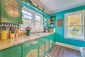 Pet-friendly Bakersville Cottage w/ Views!