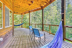 'grizzly Tower' Packwood Cabin w/ Hot Tub!