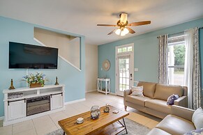 Walk to Beach: Gulfport Retreat w/ Patio