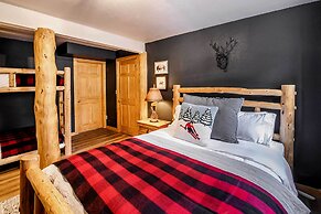 Remodeled Fairplay Log Cabin w/ Sauna + Loft!