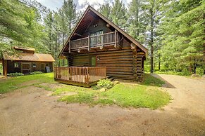 Secluded Log Cabin in NW Michigan: Hot Tub & Deck