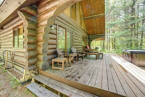 Secluded Log Cabin in NW Michigan: Hot Tub & Deck
