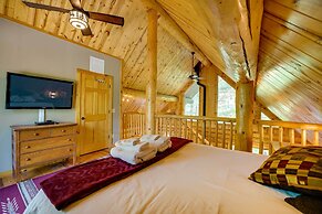 Secluded Log Cabin in NW Michigan: Hot Tub & Deck