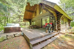 Secluded Log Cabin in NW Michigan: Hot Tub & Deck