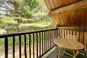 Secluded Log Cabin in NW Michigan: Hot Tub & Deck