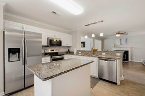 Gorgeous Graham Home With Private Outdoor Pool!