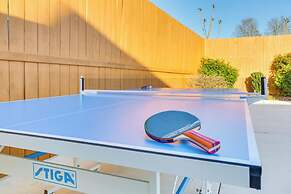 Fenced Yard & Ping-pong Table: Spacious Graham Gem