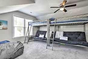 Fenced Yard & Ping-pong Table: Spacious Graham Gem