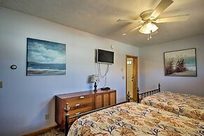 Old Ocean Beach Apt by Pier + Palace Playland