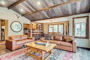 Waterfront Eagle River Lake Home w/ Boat Dock