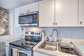 Peaceful Roan Mountain Escape: On-site Creek!