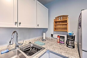 Peaceful Roan Mountain Escape: On-site Creek!