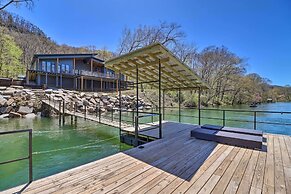 Riverfront Heber Springs Home With Dock & Slip!