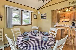 Lakefront Hiwassee Home w/ Private Dock & Deck!