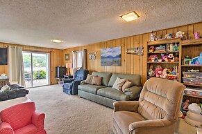 Lakefront Hiwassee Home w/ Private Dock & Deck!