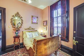 Vintage Apartment in Historic Downtown La Porte!