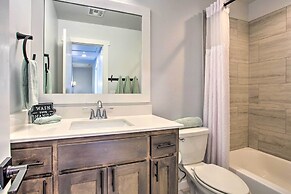 Stylish OKC Farmhouse w/ Garden - Close to OU