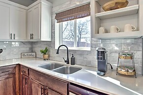 Stylish OKC Farmhouse w/ Garden - Close to OU