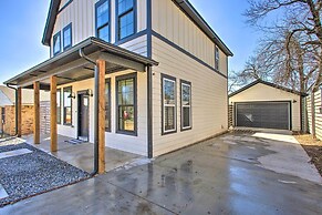 Stylish OKC Farmhouse w/ Garden - Close to OU