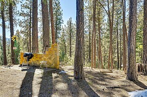 Secluded Garden Valley Cabin w/ Deck & Views!