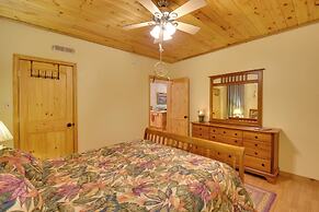 Idyllic Murphy Hideaway w/ Multi-level Deck!