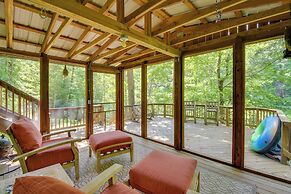 Idyllic Murphy Hideaway w/ Multi-level Deck!