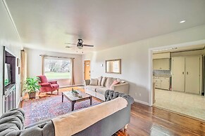 Lake Eufaula Retreat w/ Fire Pit, Near Main St!