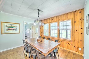 Lake Eufaula Retreat w/ Fire Pit, Near Main St!