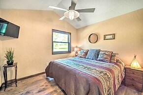 Quiet Lakeside Cabin: Patio & Stunning Views!