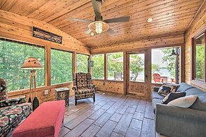 Quiet Lakeside Cabin: Patio & Stunning Views!