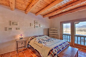 Southwest Home w/ 360-degree Mtn View, Ski Nearby!