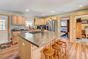 Catskills Getaway w/ Hot Tub on 45 Acres!