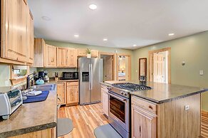 Catskills Getaway w/ Hot Tub on 45 Acres!