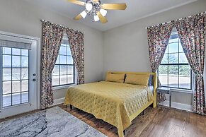 Spacious Krum Home 55 Mi to Dallas!