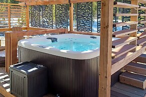 Romantic Mountain Retreat w/ Scenic Views!