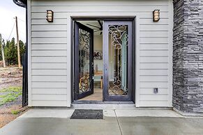 Romantic Mountain Retreat w/ Scenic Views!