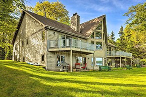 Waterfront Glenn Lake Condo: Gas Grill & Views