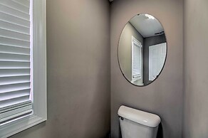 Pristine Cottage w/ Access to the Trent River