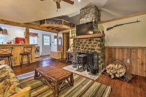 Trails & Creek On-site: Tranquil Greentown Cabin