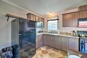 Cozy Cassopolis Cabin, Near Parks & Golfing!