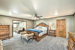 Kooskia Sanctuary w/ Patio, Fire Pit & Grill!