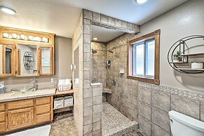 Kooskia Sanctuary w/ Patio, Fire Pit & Grill!