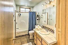 Kooskia Sanctuary w/ Patio, Fire Pit & Grill!