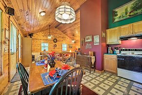 Secluded Studio w/ Deck ~ 8 Miles to Beaver Lake!