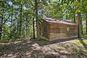 Secluded Studio w/ Deck ~ 8 Miles to Beaver Lake!