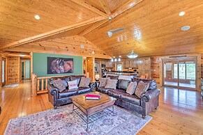 22-acre Home on Bourbon Trail w/ Sunroom!