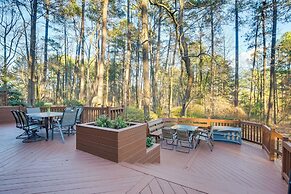 Peaceful Durham Retreat on Pond With Huge Deck!