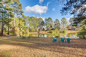 Peaceful Durham Retreat on Pond With Huge Deck!