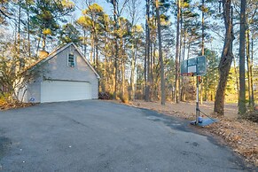 Peaceful Durham Retreat on Pond With Huge Deck!
